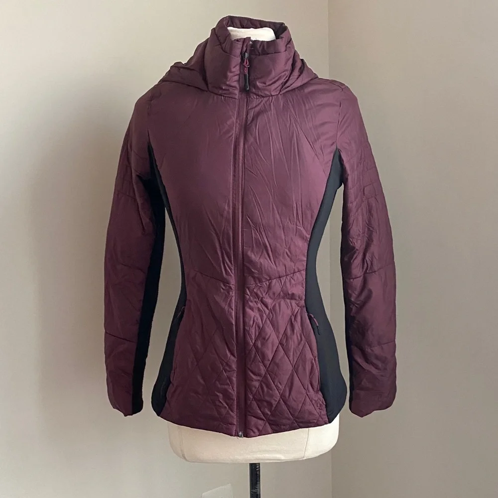 Champion Quilted Jacket Full Zip Womens Sz Medium Purple and Black Hooded